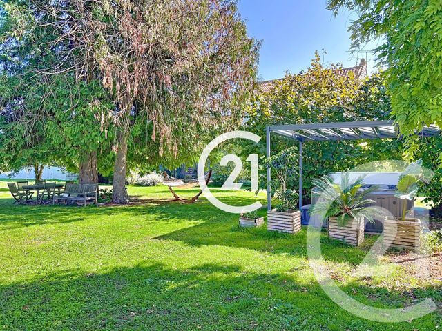 maison à vendre - 5 pièces - 274.0 m2 - JARNAC - 16 - POITOU-CHARENTES - Century 21 Xso Immobilier