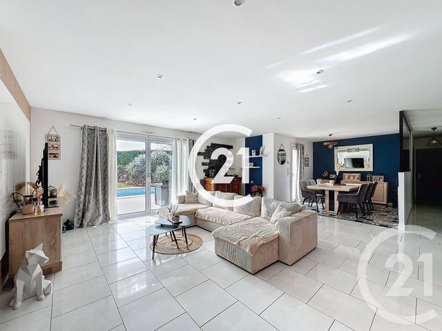 maison à vendre - 5 pièces - 147.0 m2 - BOURG CHARENTE - 16 - POITOU-CHARENTES - Century 21 Xso Immobilier