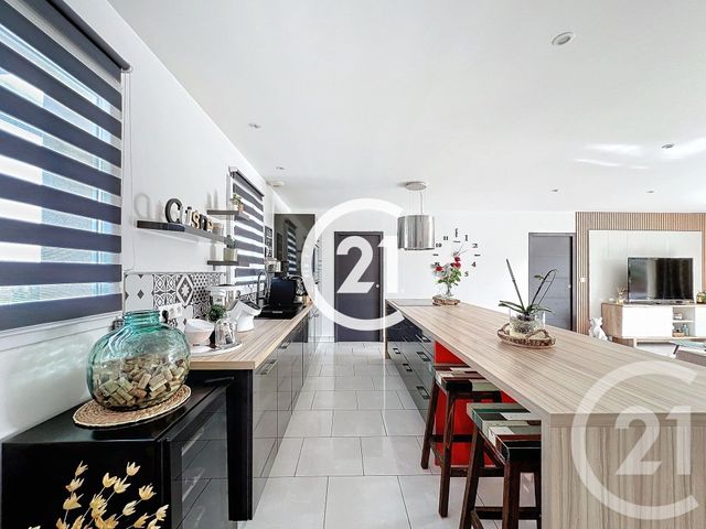 maison à vendre - 5 pièces - 147.0 m2 - BOURG CHARENTE - 16 - POITOU-CHARENTES - Century 21 Xso Immobilier