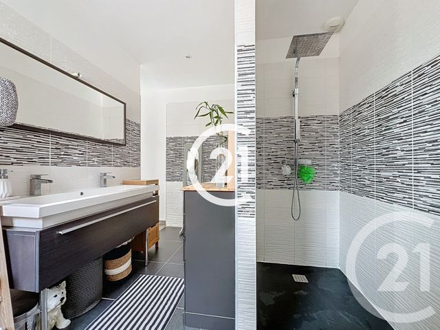 maison à vendre - 5 pièces - 147.0 m2 - BOURG CHARENTE - 16 - POITOU-CHARENTES - Century 21 Xso Immobilier