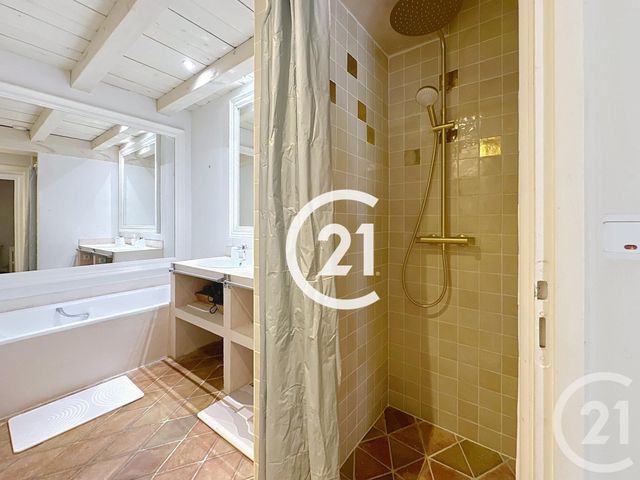 maison à louer - 5 pièces - 231.7 m2 - JUILLAC LE COQ - 16 - POITOU-CHARENTES - Century 21 Xso Immobilier