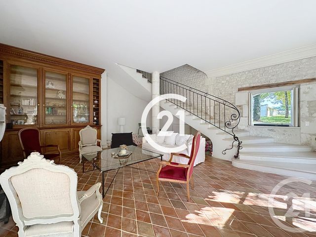 maison à louer - 5 pièces - 231.7 m2 - JUILLAC LE COQ - 16 - POITOU-CHARENTES - Century 21 Xso Immobilier