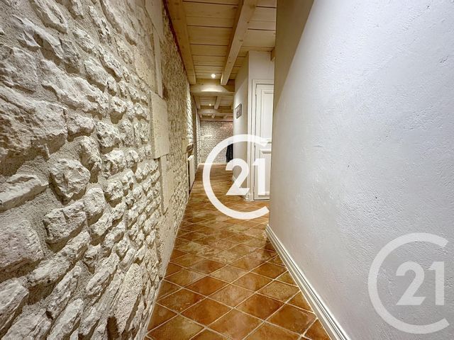 maison à louer - 5 pièces - 231.7 m2 - JUILLAC LE COQ - 16 - POITOU-CHARENTES - Century 21 Xso Immobilier