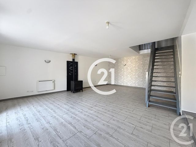 maison à louer - 5 pièces - 125.5 m2 - ST PREUIL - 16 - POITOU-CHARENTES - Century 21 Xso Immobilier