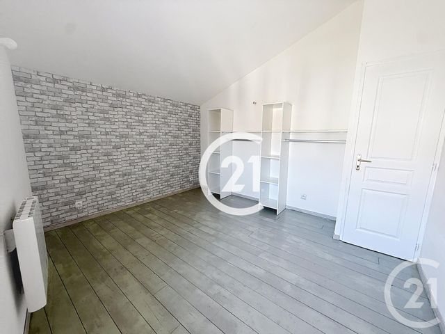 maison à louer - 5 pièces - 125.5 m2 - ST PREUIL - 16 - POITOU-CHARENTES - Century 21 Xso Immobilier