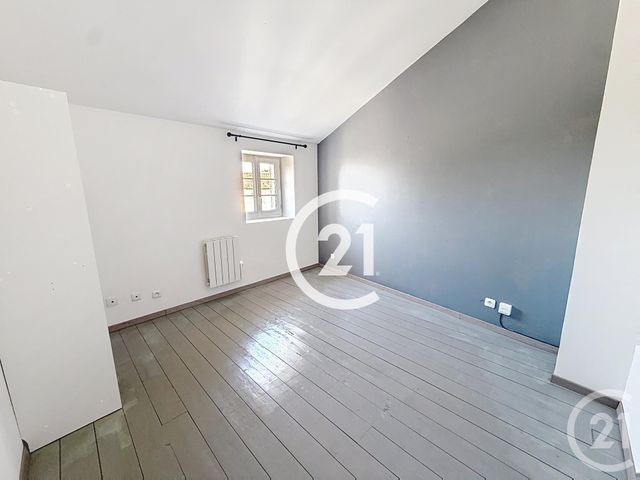 maison à louer - 5 pièces - 125.5 m2 - ST PREUIL - 16 - POITOU-CHARENTES - Century 21 Xso Immobilier