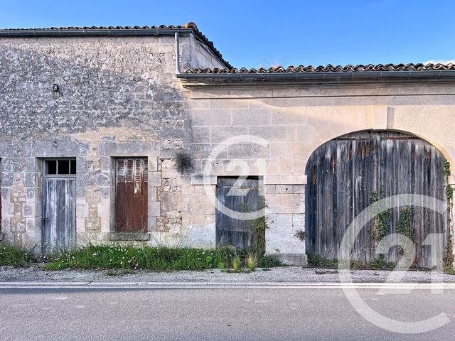 maison à vendre - 6 pièces - 243.0 m2 - GRAVES ST AMANT - 16 - POITOU-CHARENTES - Century 21 Xso Immobilier