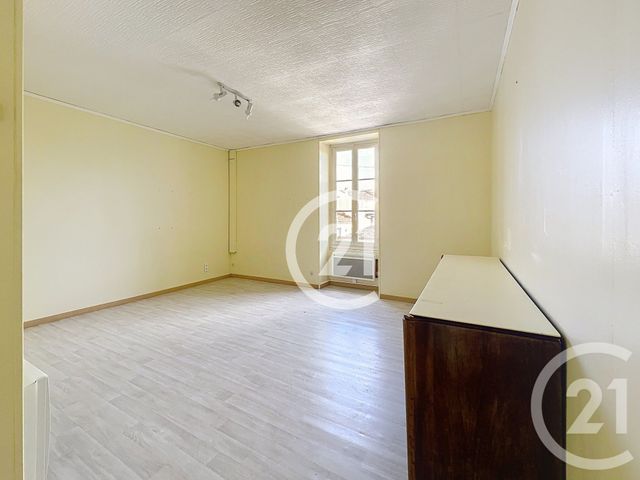 maison à louer - 7 pièces - 181.3 m2 - JARNAC - 16 - POITOU-CHARENTES - Century 21 Xso Immobilier