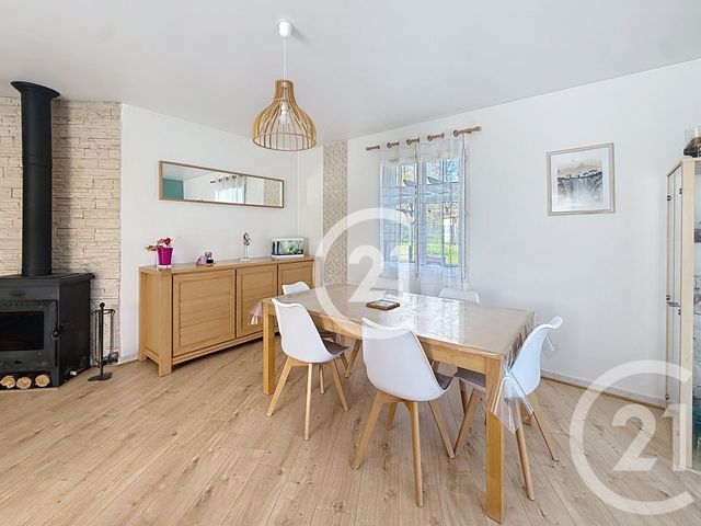 maison à vendre - 5 pièces - 162.5 m2 - JULIENNE - 16 - POITOU-CHARENTES - Century 21 Xso Immobilier