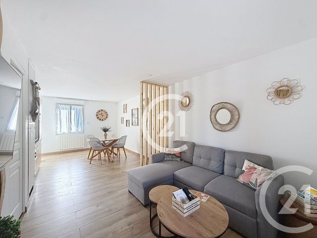 maison à vendre - 5 pièces - 162.5 m2 - JULIENNE - 16 - POITOU-CHARENTES - Century 21 Xso Immobilier