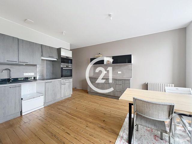 Appartement F2 à louer - 2 pièces - 73.5 m2 - JARNAC - 16 - POITOU-CHARENTES - Century 21 Xso Immobilier