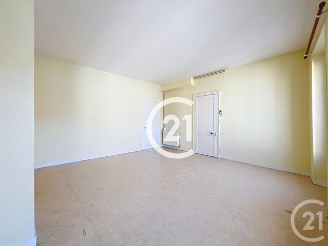 Appartement F2 à louer - 2 pièces - 65.0 m2 - JARNAC - 16 - POITOU-CHARENTES - Century 21 Xso Immobilier