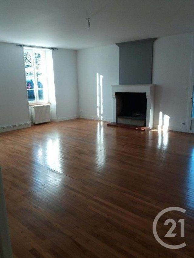 maison à louer - 4 pièces - 103.0 m2 - SEGONZAC - 16 - POITOU-CHARENTES - Century 21 Xso Immobilier