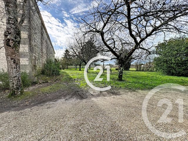 maison à louer - 4 pièces - 103.0 m2 - SEGONZAC - 16 - POITOU-CHARENTES - Century 21 Xso Immobilier