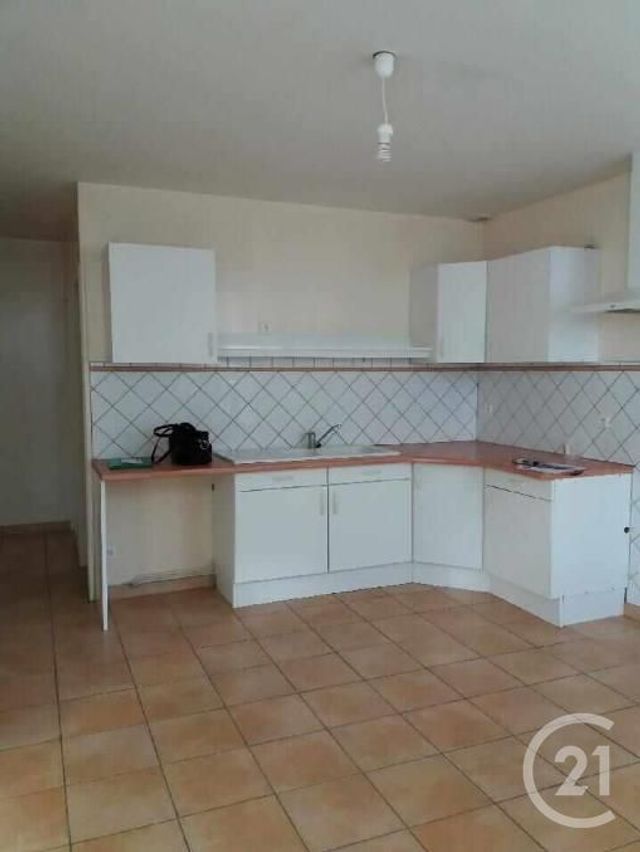 maison à louer - 4 pièces - 103.0 m2 - SEGONZAC - 16 - POITOU-CHARENTES - Century 21 Xso Immobilier