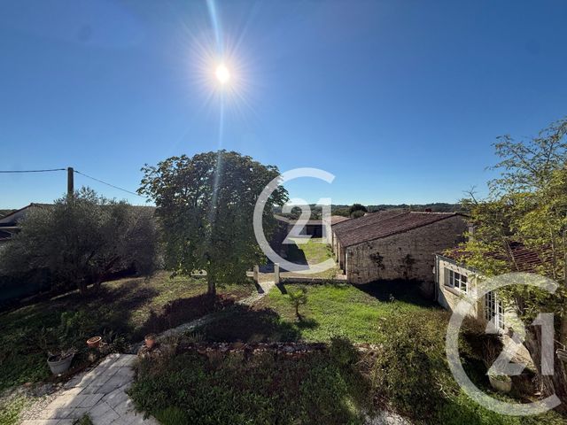 maison à vendre - 6 pièces - 225.0 m2 - JULIENNE - 16 - POITOU-CHARENTES - Century 21 Xso Immobilier