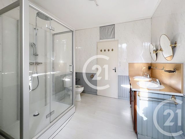 maison à louer - 7 pièces - 181.3 m2 - JARNAC - 16 - POITOU-CHARENTES - Century 21 Xso Immobilier