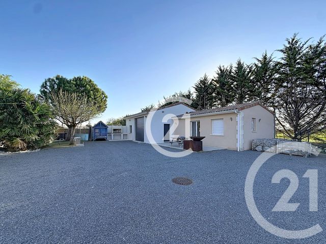 maison à vendre - 4 pièces - 146.3 m2 - TRIAC LAUTRAIT - 16 - POITOU-CHARENTES - Century 21 Xso Immobilier