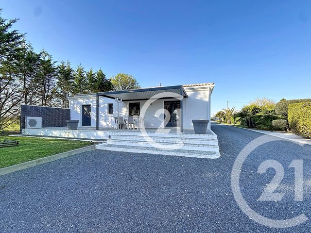 maison à vendre - 4 pièces - 146.3 m2 - TRIAC LAUTRAIT - 16 - POITOU-CHARENTES - Century 21 Xso Immobilier