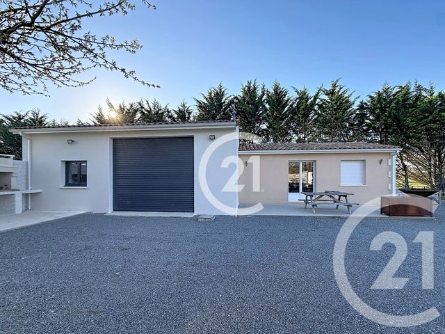 maison à vendre - 4 pièces - 146.3 m2 - TRIAC LAUTRAIT - 16 - POITOU-CHARENTES - Century 21 Xso Immobilier