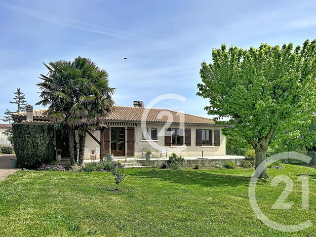 maison à vendre - 4 pièces - 124.6 m2 - BOURG CHARENTE - 16 - POITOU-CHARENTES - Century 21 Xso Immobilier