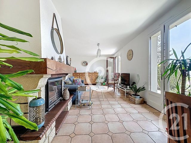 maison à vendre - 4 pièces - 124.6 m2 - BOURG CHARENTE - 16 - POITOU-CHARENTES - Century 21 Xso Immobilier