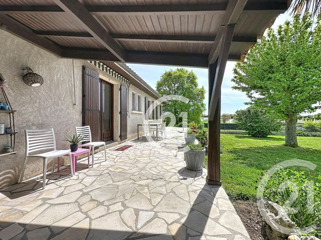 maison à vendre - 4 pièces - 124.6 m2 - BOURG CHARENTE - 16 - POITOU-CHARENTES - Century 21 Xso Immobilier