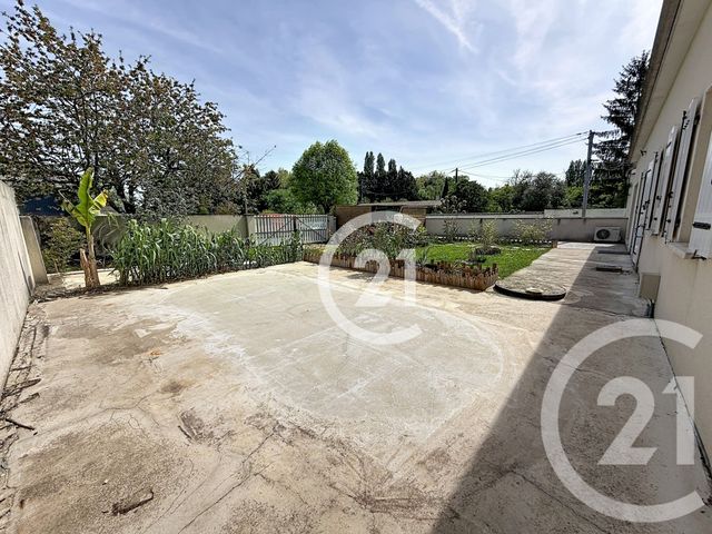 maison à louer - 4 pièces - 109.6 m2 - JARNAC - 16 - POITOU-CHARENTES - Century 21 Xso Immobilier