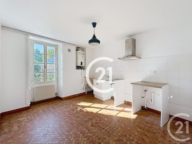 maison à louer - 5 pièces - 108.2 m2 - JARNAC - 16 - POITOU-CHARENTES - Century 21 Xso Immobilier