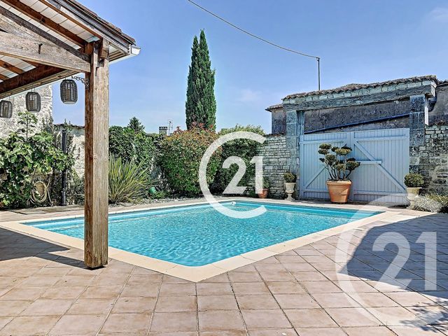 maison à vendre - 6 pièces - 218.0 m2 - CHASSORS - 16 - POITOU-CHARENTES - Century 21 Xso Immobilier