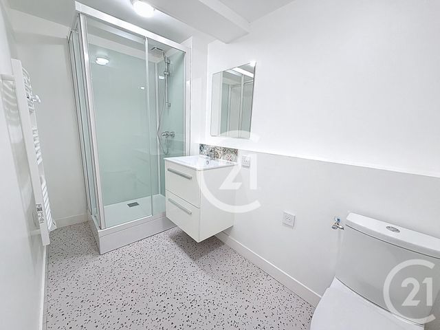 Appartement F2 à louer - 2 pièces - 38.9 m2 - JARNAC - 16 - POITOU-CHARENTES - Century 21 Xso Immobilier