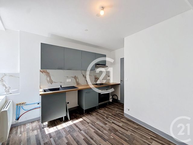 Appartement T4 à louer - 4 pièces - 96.0 m2 - JARNAC - 16 - POITOU-CHARENTES - Century 21 Xso Immobilier