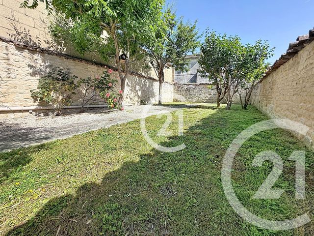 maison à louer - 5 pièces - 114.0 m2 - JARNAC - 16 - POITOU-CHARENTES - Century 21 Xso Immobilier