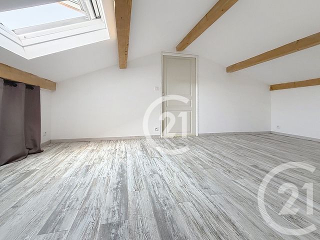 maison à louer - 5 pièces - 114.0 m2 - JARNAC - 16 - POITOU-CHARENTES - Century 21 Xso Immobilier