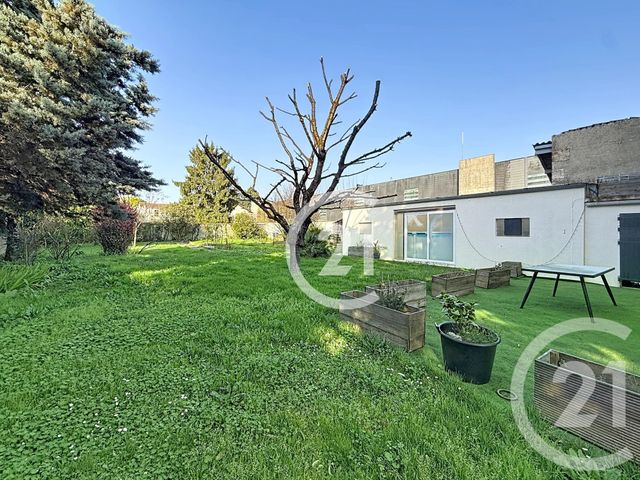 maison à louer - 5 pièces - 183.6 m2 - JARNAC - 16 - POITOU-CHARENTES - Century 21 Xso Immobilier