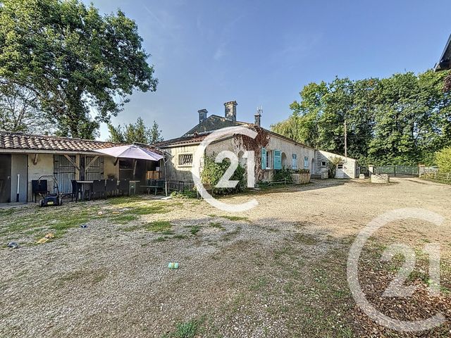 maison à vendre - 6 pièces - 160.0 m2 - REPARSAC - 16 - POITOU-CHARENTES - Century 21 Xso Immobilier