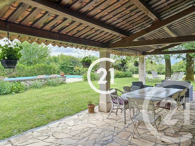 maison à vendre - 6 pièces - 225.0 m2 - FOUSSIGNAC - 16 - POITOU-CHARENTES - Century 21 Xso Immobilier