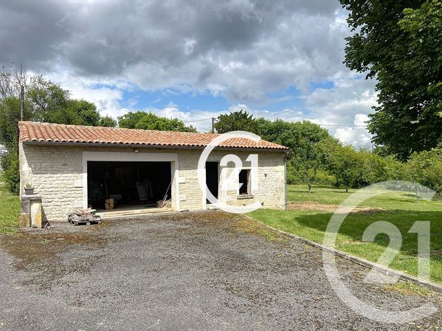 maison à vendre - 6 pièces - 225.0 m2 - FOUSSIGNAC - 16 - POITOU-CHARENTES - Century 21 Xso Immobilier