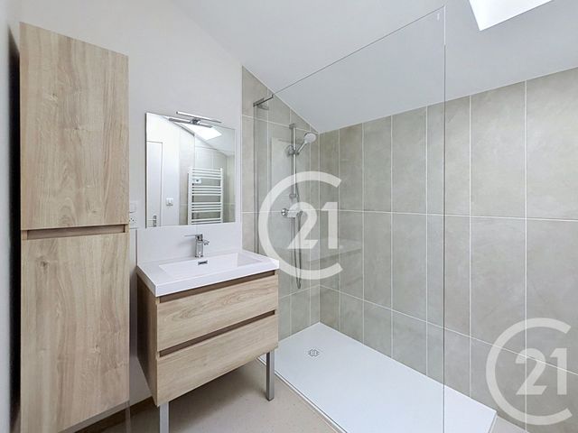 maison à louer - 3 pièces - 72.5 m2 - BOURG CHARENTE - 16 - POITOU-CHARENTES - Century 21 Xso Immobilier