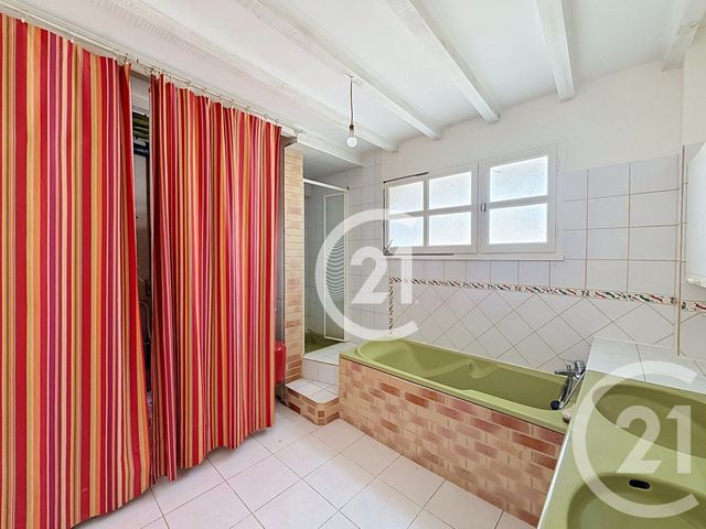 maison à vendre - 6 pièces - 254.0 m2 - MERIGNAC - 16 - POITOU-CHARENTES - Century 21 Xso Immobilier